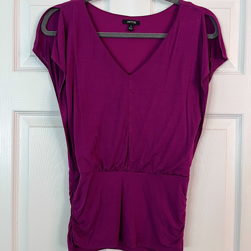 Adorable APT 9 Top, Size XS, LIKE NEW!